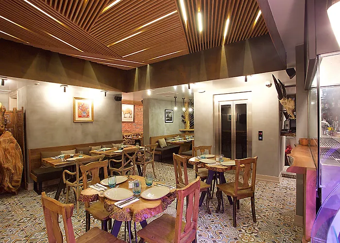 Hotel Taxim Lounge Special Category