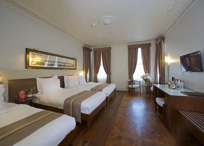 Taxim Lounge Special Category Hotel 3*