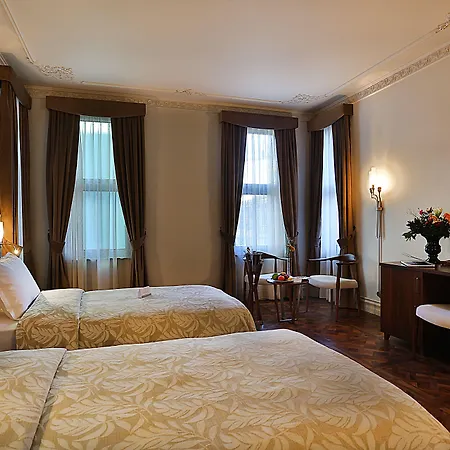 Taxim Lounge Special Category Hotel