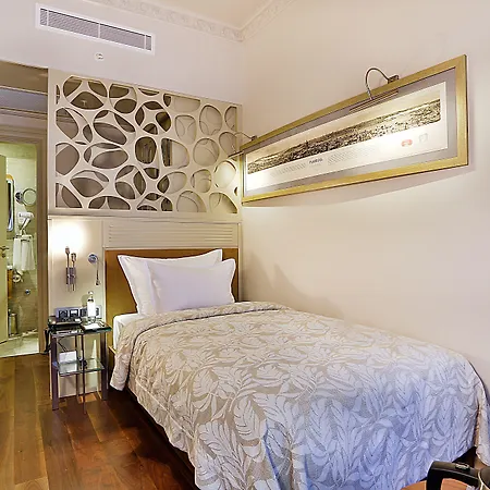 Taxim Lounge Special Category Hotel 3*