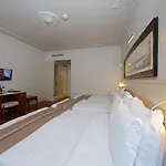 تقسيم لاونج سبيشال كاتيغوري 3*